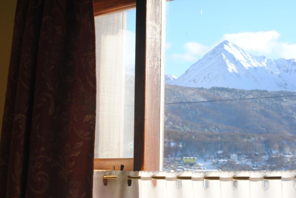 Hotel Campanilla Ushuaia Buitenkant foto